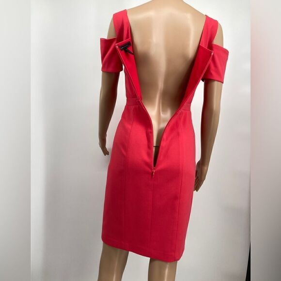 BCBG Maxazria Lipstic Red Cold Shoulder Size 2/XS Like New - Picture 8 of 11